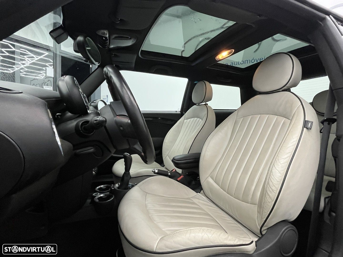 MINI 3 Portas John Cooper Works - 12