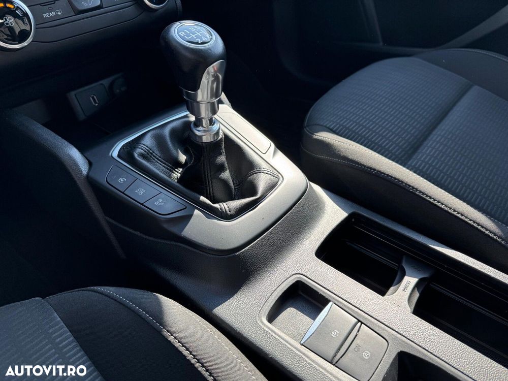 Ford Focus - 13