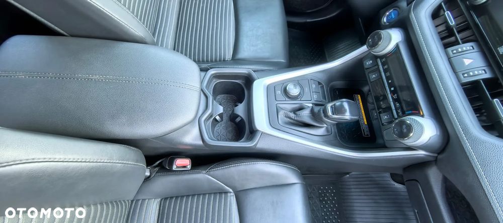 Toyota RAV4 2.5 Hybrid Black Edition by JBL 4x4 - 23