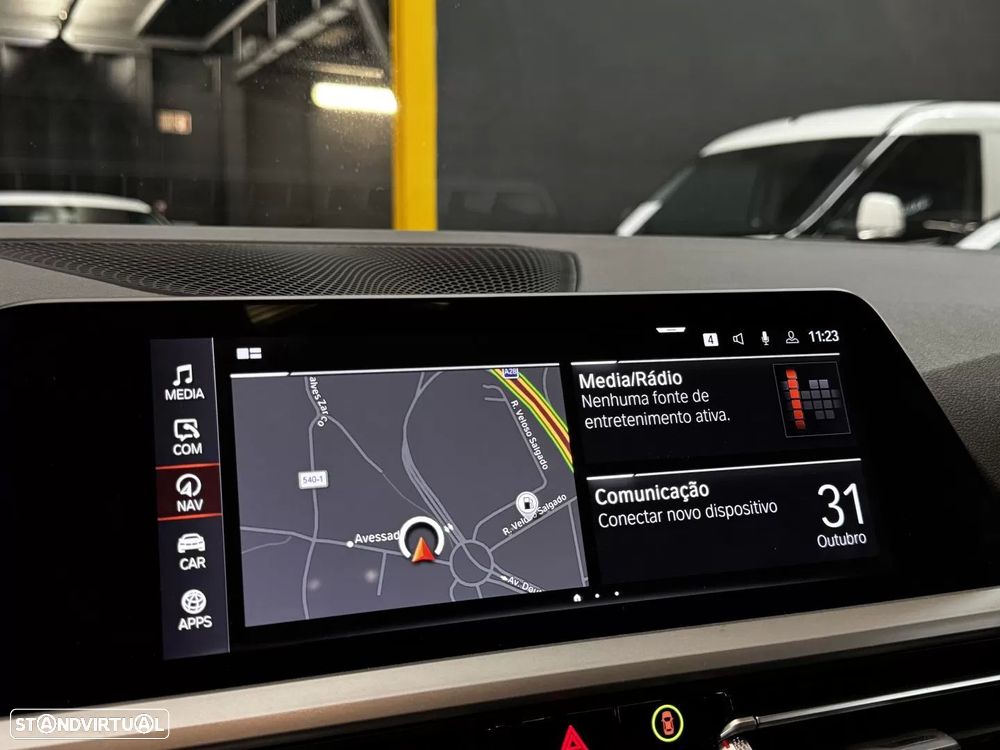 BMW 318 d Touring Auto - 27