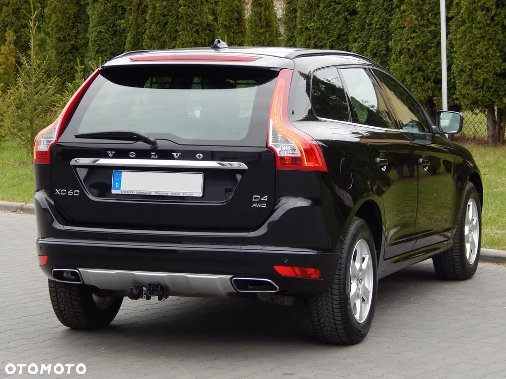 Volvo XC 60 D4 AWD Geartronic Momentum - 2