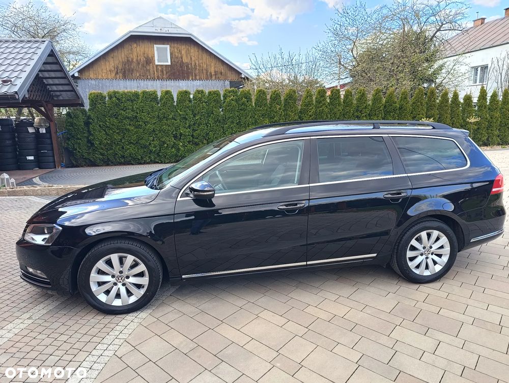 Volkswagen Passat - 11