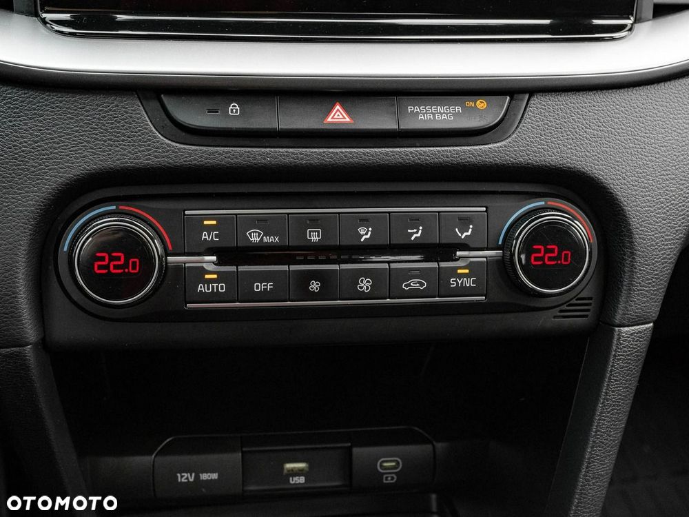 Kia Ceed - 16