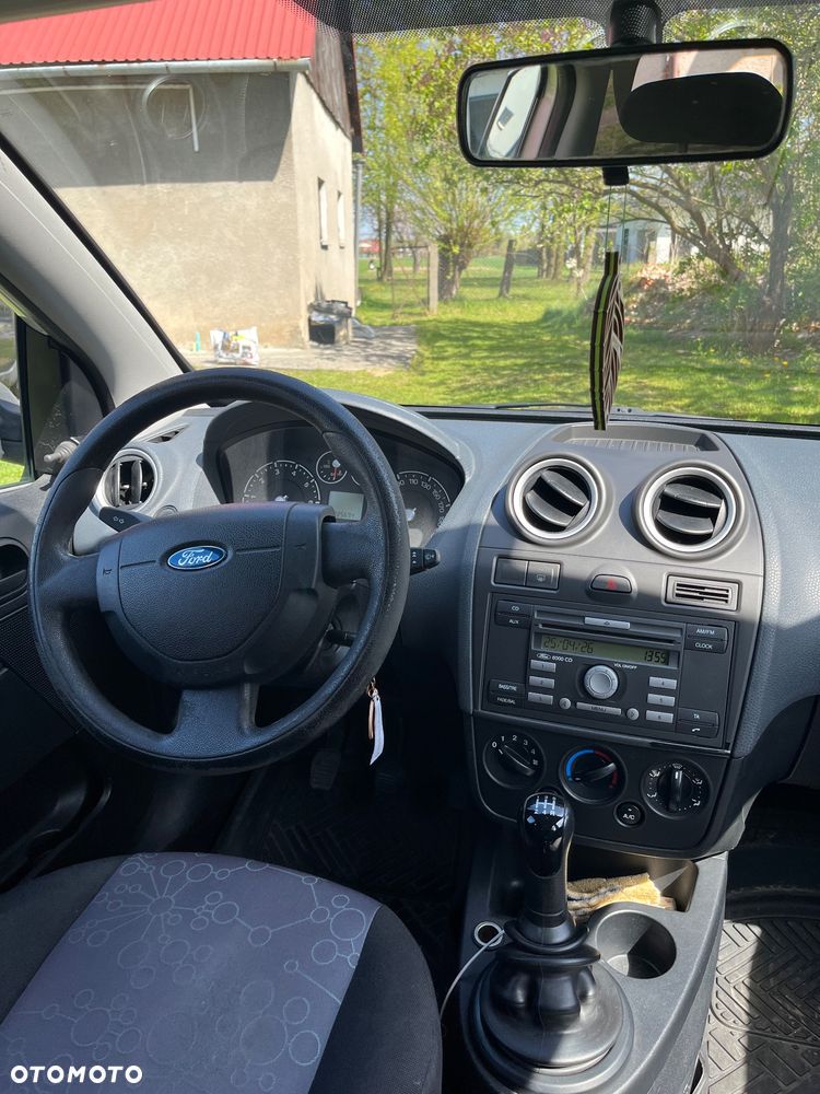 Ford Fiesta 1.3 Silver Magic - 10