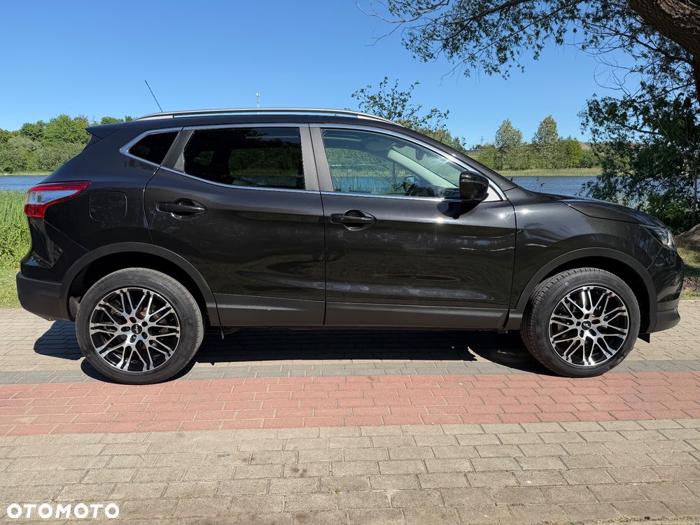 Nissan Qashqai 1.6 DIG-T Tekna - 2