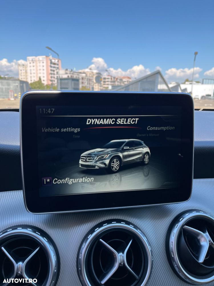 Mercedes-Benz GLA - 24