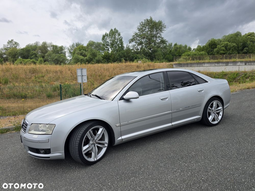 Audi A8 - 3