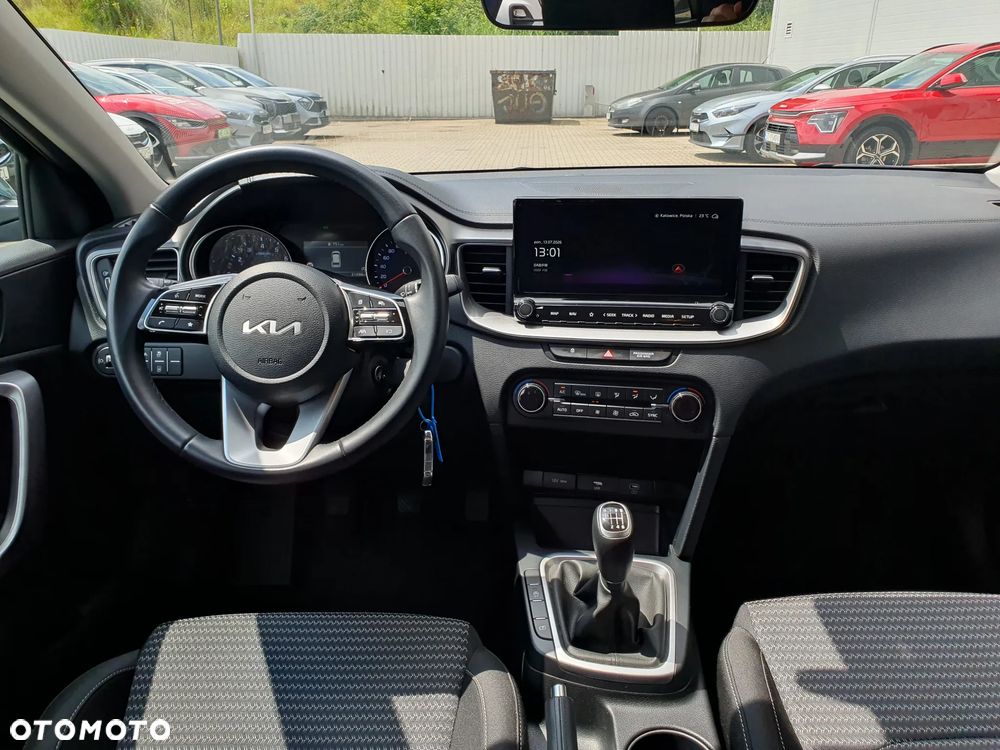 Kia Ceed 1.5 T-GDI M - 30