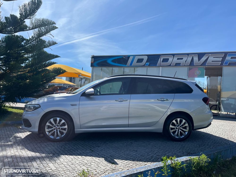 Fiat Tipo Station Wagon 1.3 M-Jet Lounge - 17