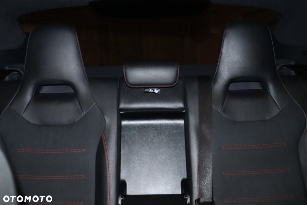 Mercedes-Benz CLA 200 AMG Line 7G-DCT - 27