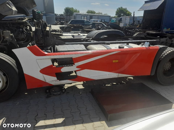 Osłona międzyosiowa lewa spoiler Actros MP4