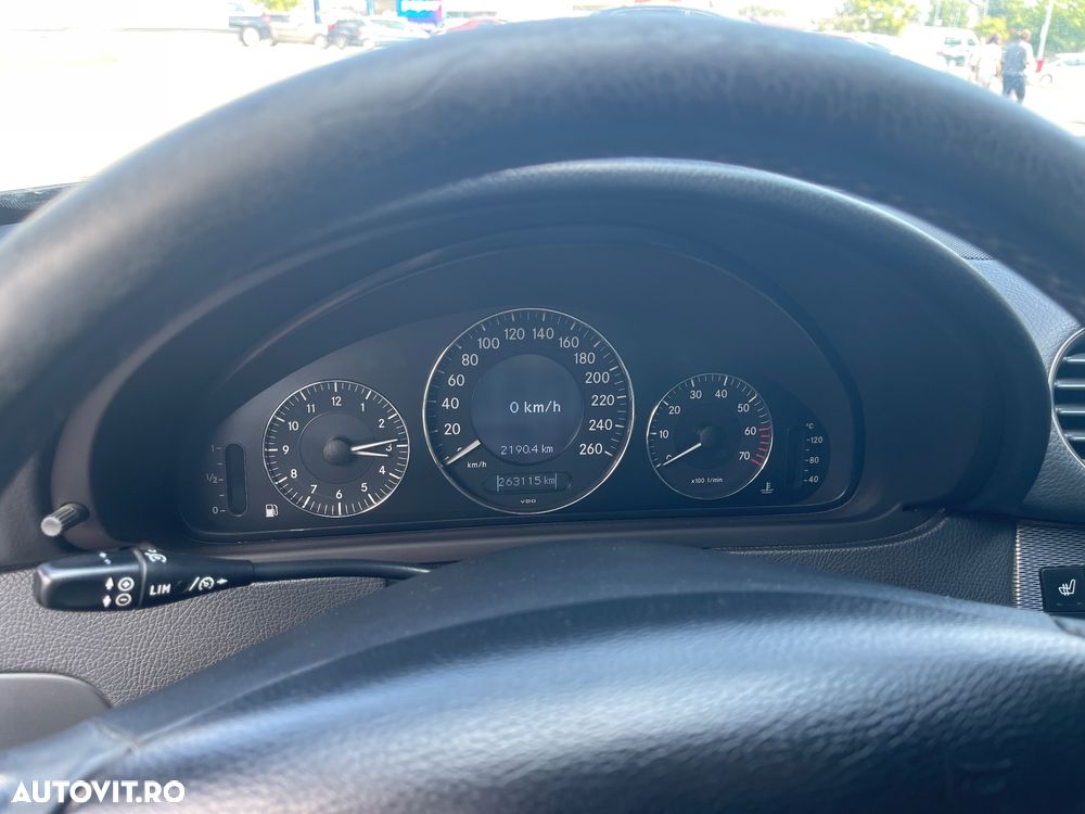 Mercedes-Benz CLK - 13