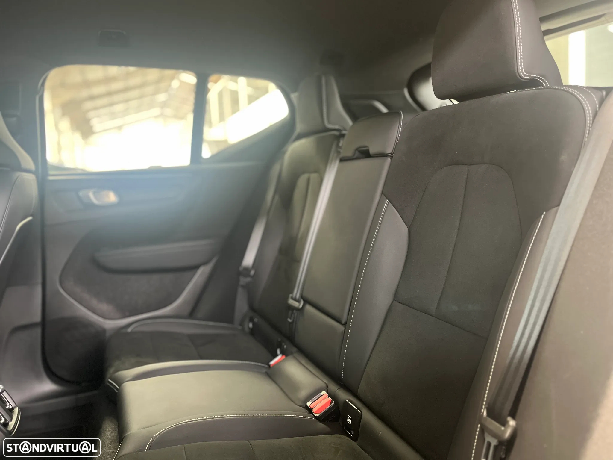 Volvo XC 40 1.5 T2 Plus Dark Auto - 19