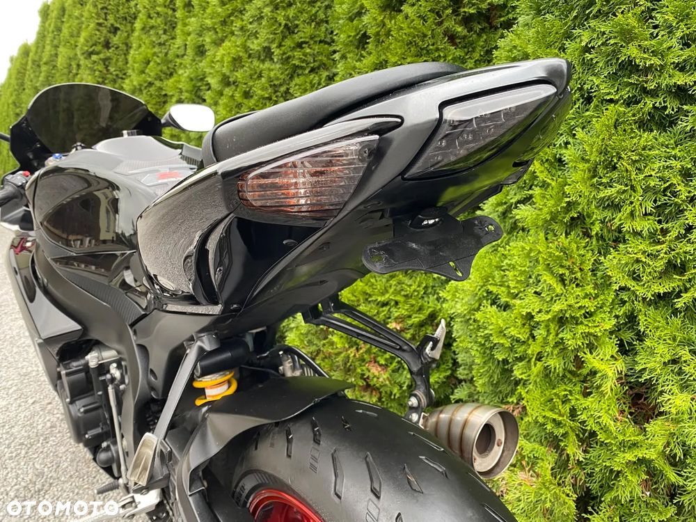Suzuki GSX-R - 21