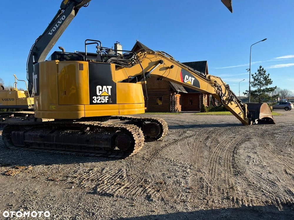Caterpillar 325FLCR - 2