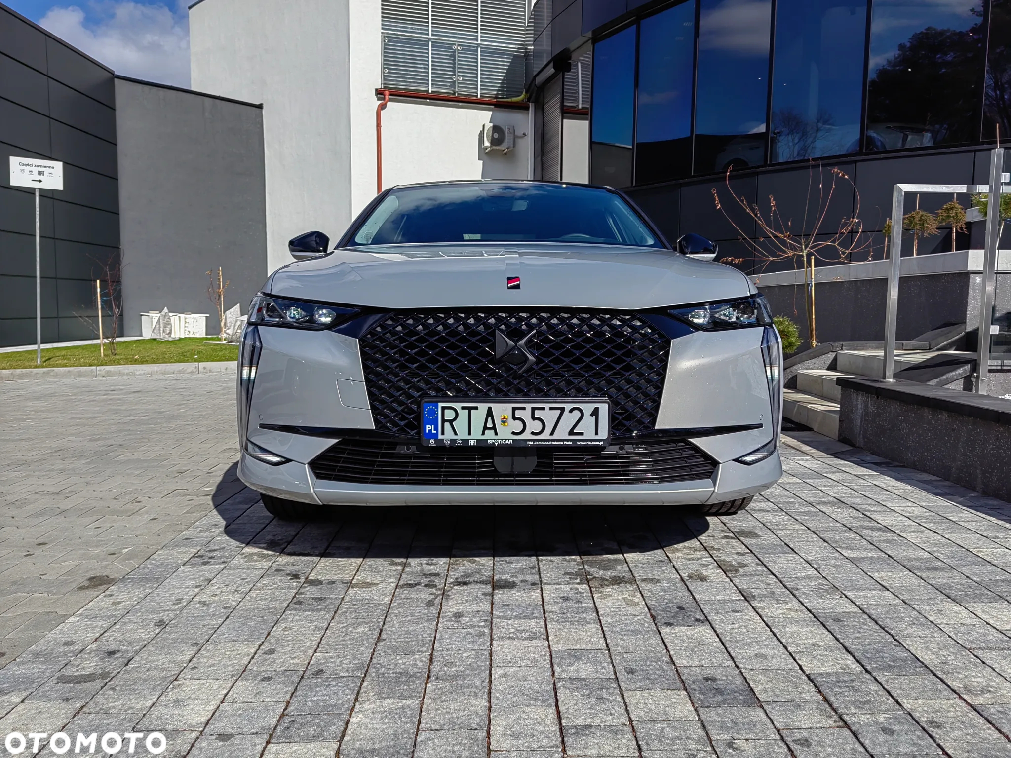 DS Automobiles DS 4 1.2 PureTech Performance Line + - 18
