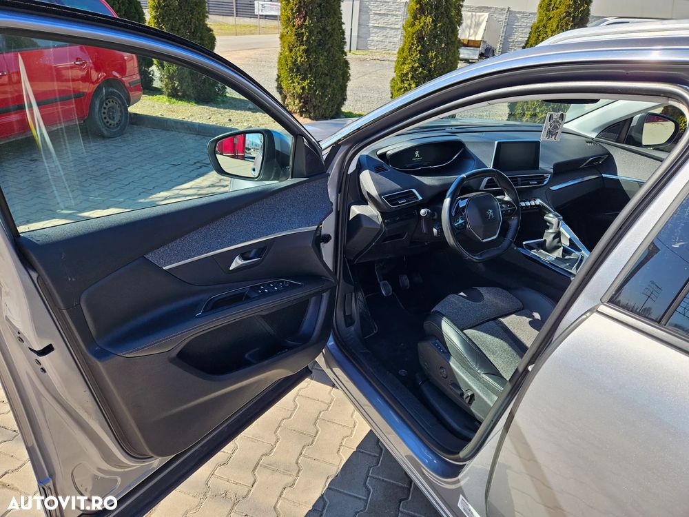 Peugeot 3008 HDi 115 Allure - 16