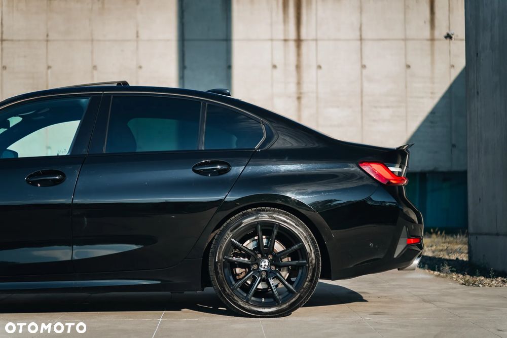 BMW Seria 3 320d Sport Line Shadow - 10