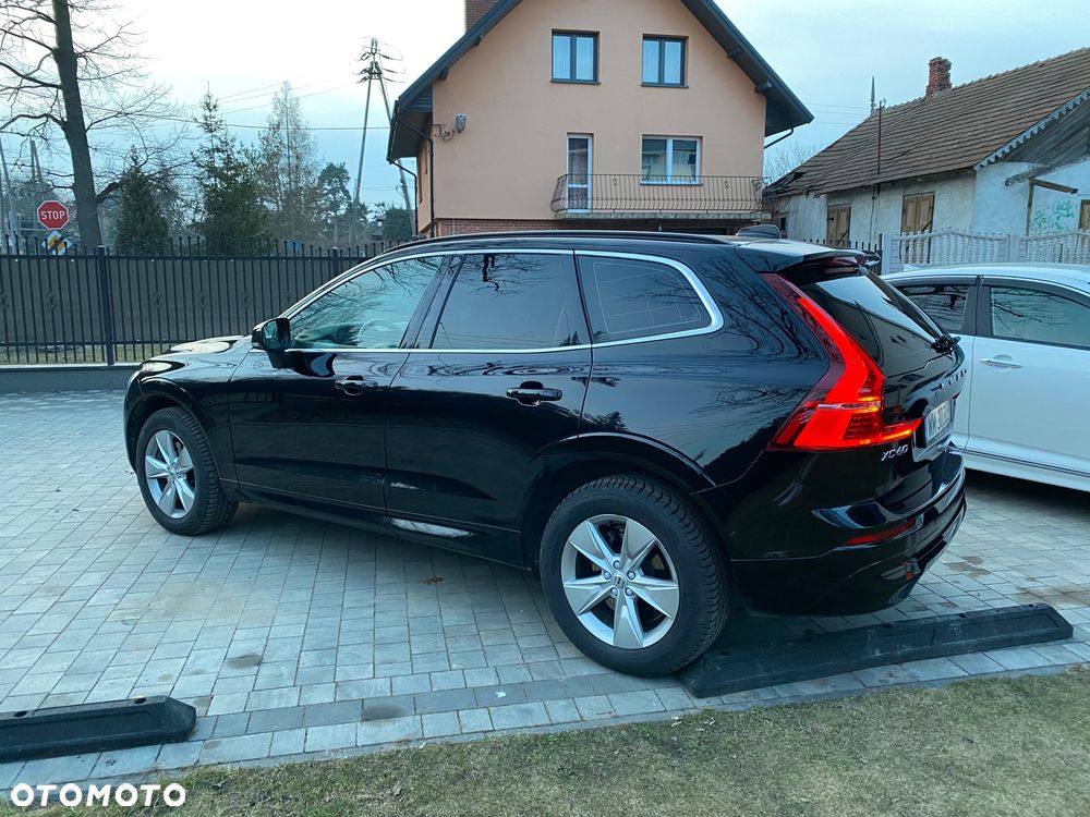 Volvo XC 60 D5 AWD Momentum - 4