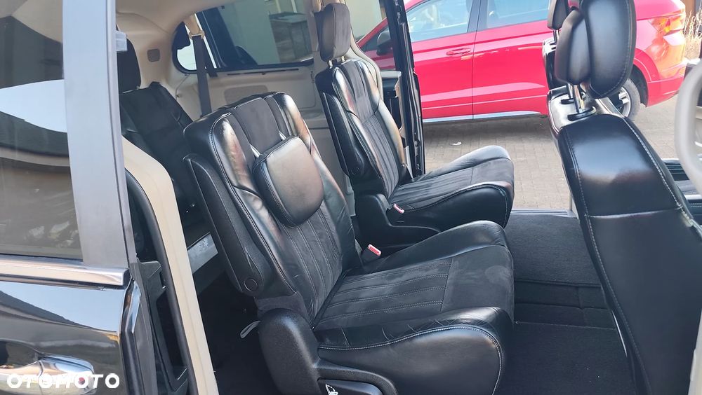 Lancia Voyager 2.8 Multijet 16v Platinum - 35