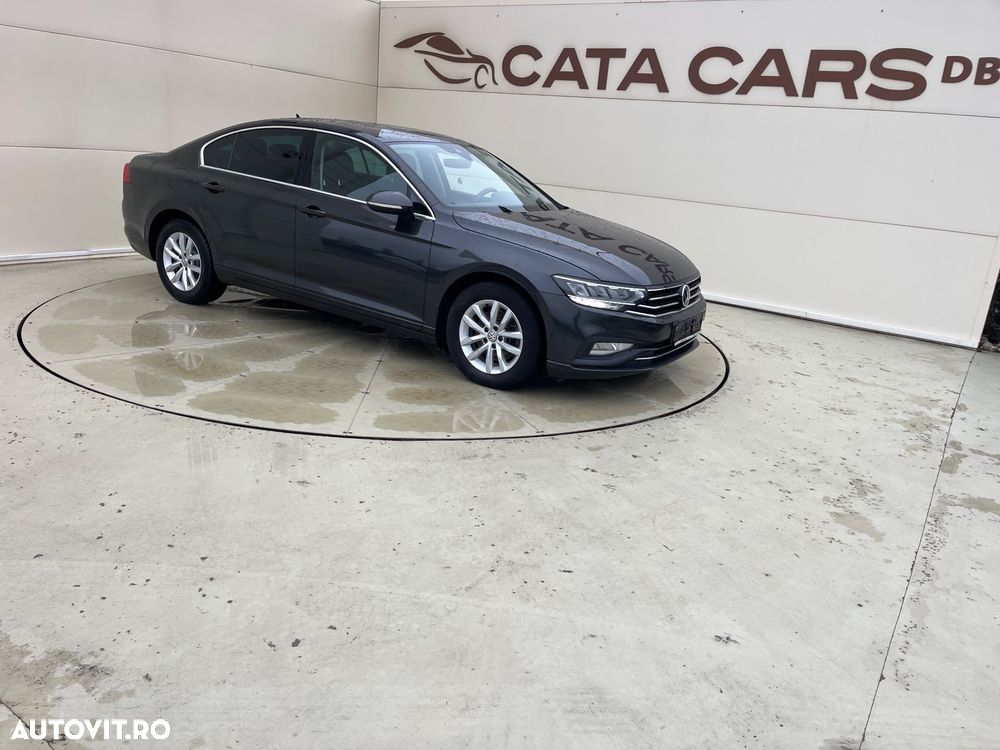 Volkswagen Passat - 21