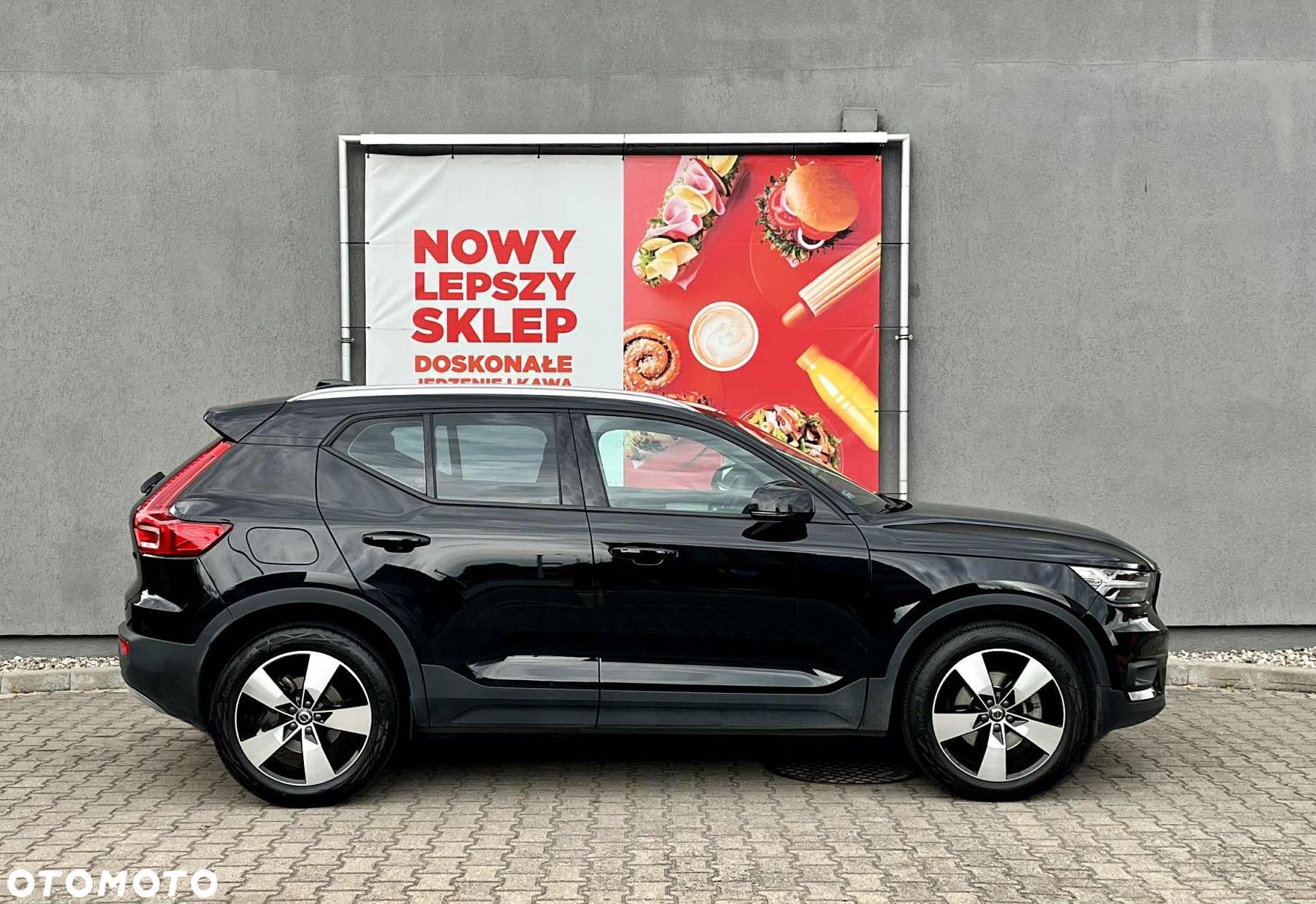 Volvo XC 40 B4 B AWD Momentum Pro - 1