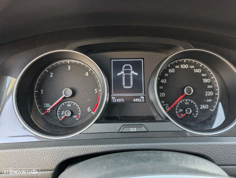 VW Golf Variant 1.6 TDi Confortline - 17