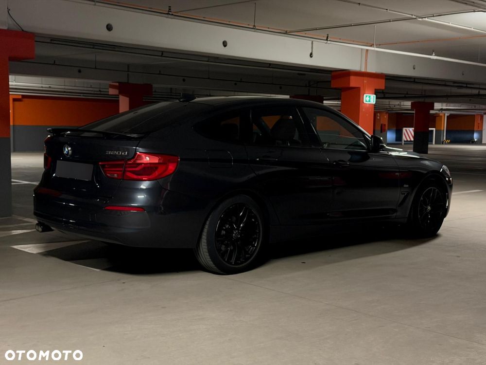 BMW Seria 3 320d xDrive Sport Line - 12