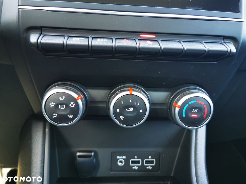 Renault Captur TCe 100 INTENS - 29