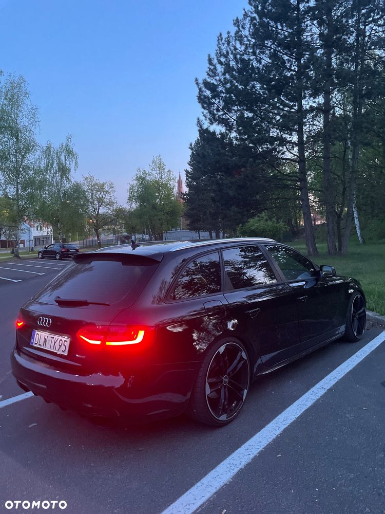 Audi A4 Avant 2.0 TDI Quattro S tronic - 3
