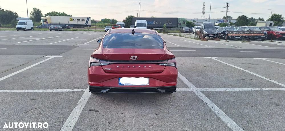 Hyundai Elantra 1.6 l 123 CP CVT Exclusive Navi - 3