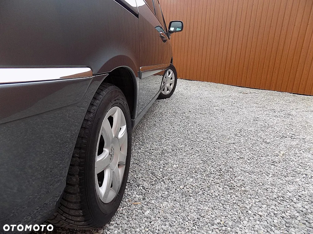 Peugeot 807 2.0 HDi Premium Euro5 - 27