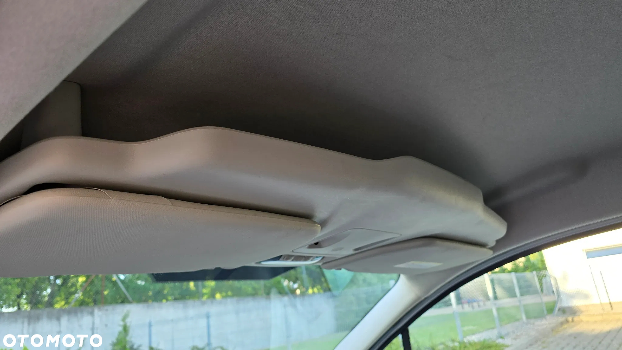 Ford Transit Courier - 18