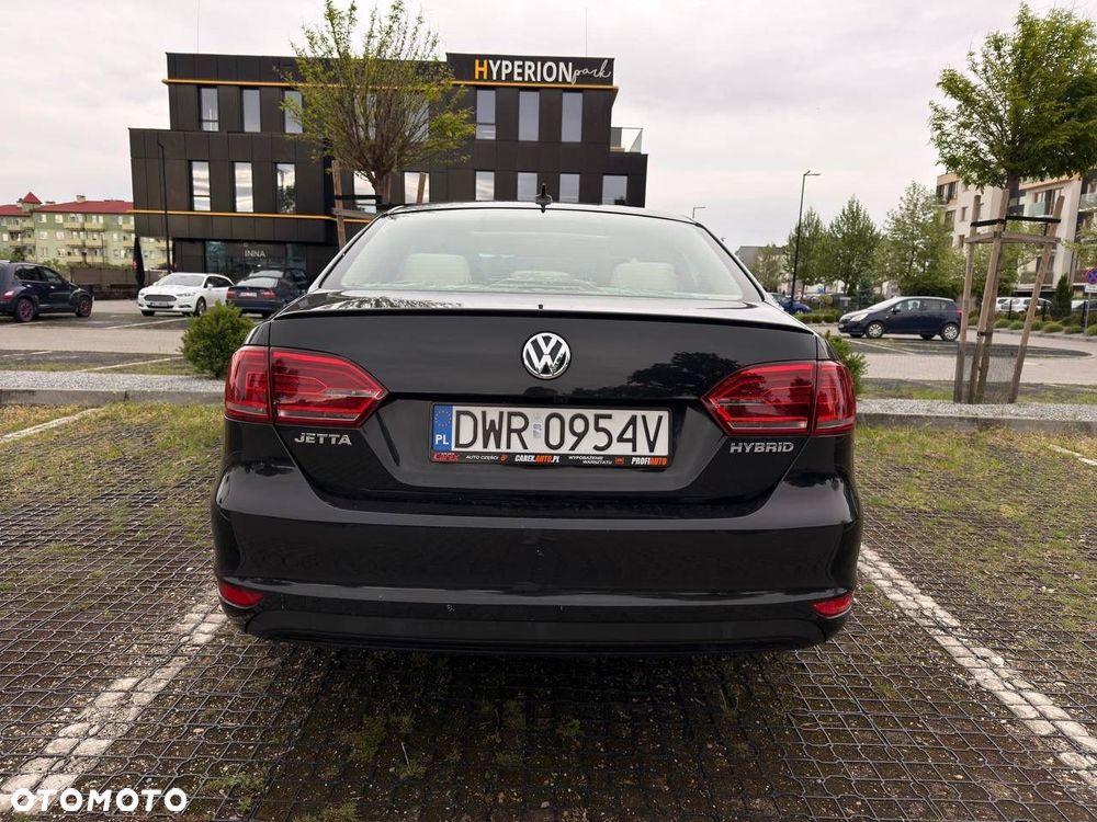 Volkswagen Jetta - 12