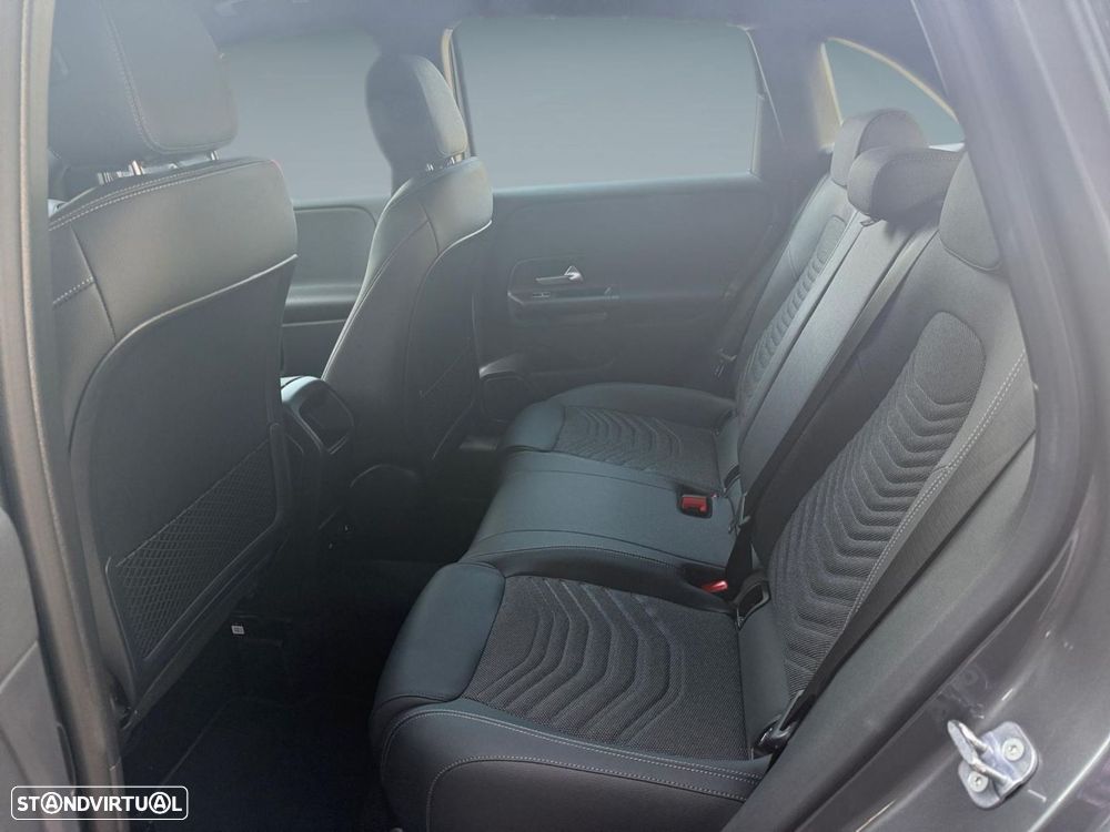 Mercedes-Benz B 250 e - 14