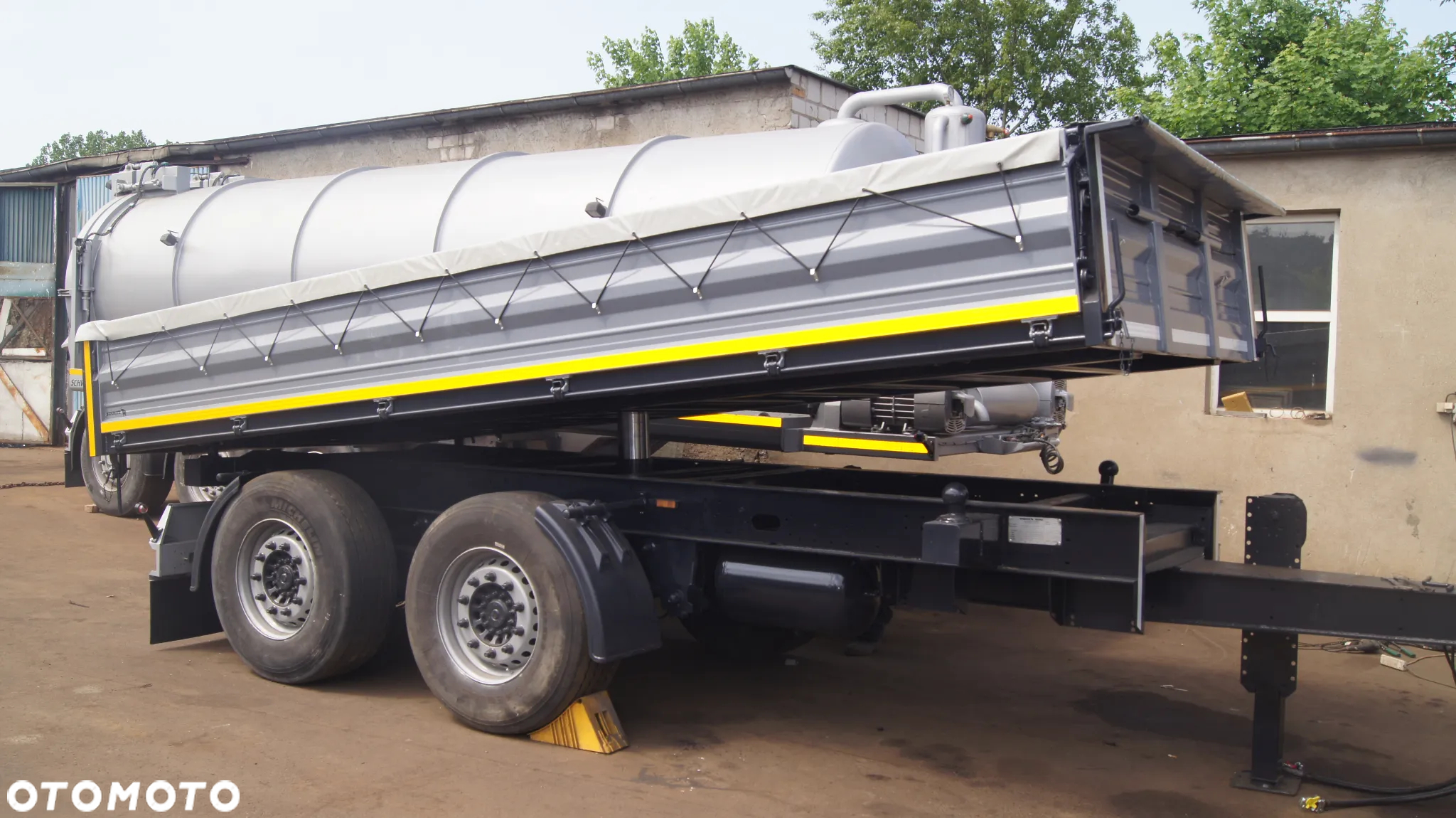 Schmitz Cargobull - 24