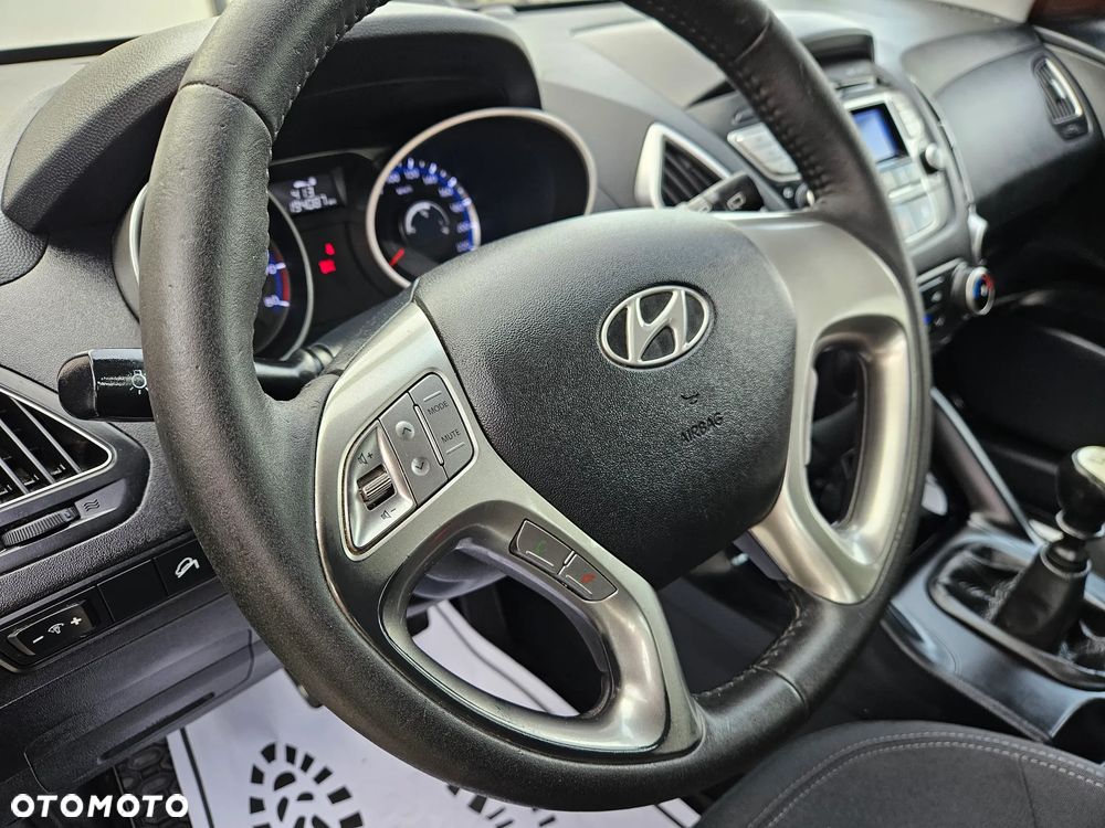 Hyundai ix35 1.6 2WD UEFA EURO 2012 Edition - 22