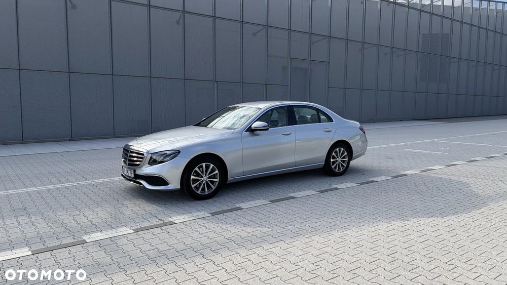 Mercedes-Benz Klasa E 220 d 9G-TRONIC - 1