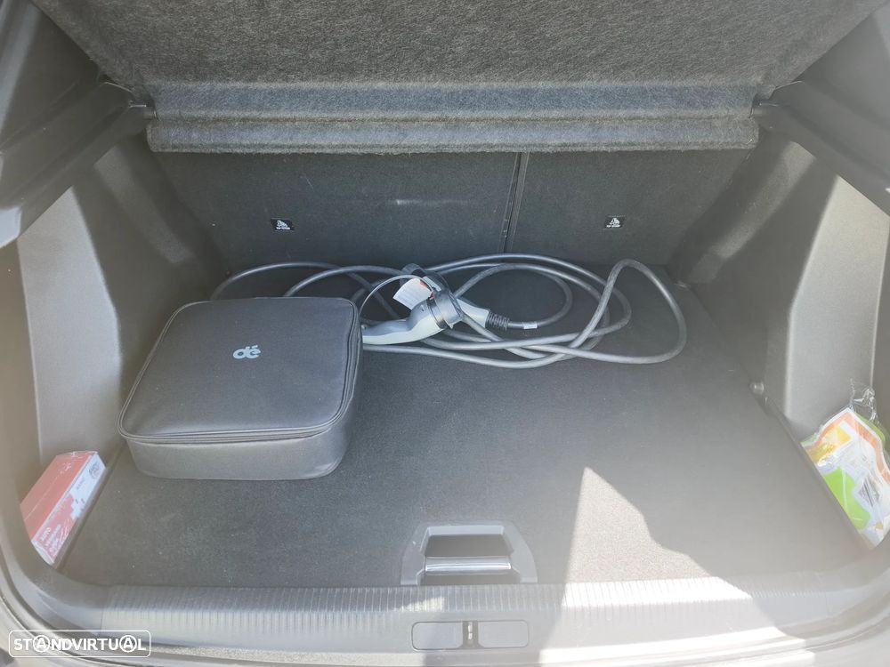 Peugeot e-2008 GT - 21