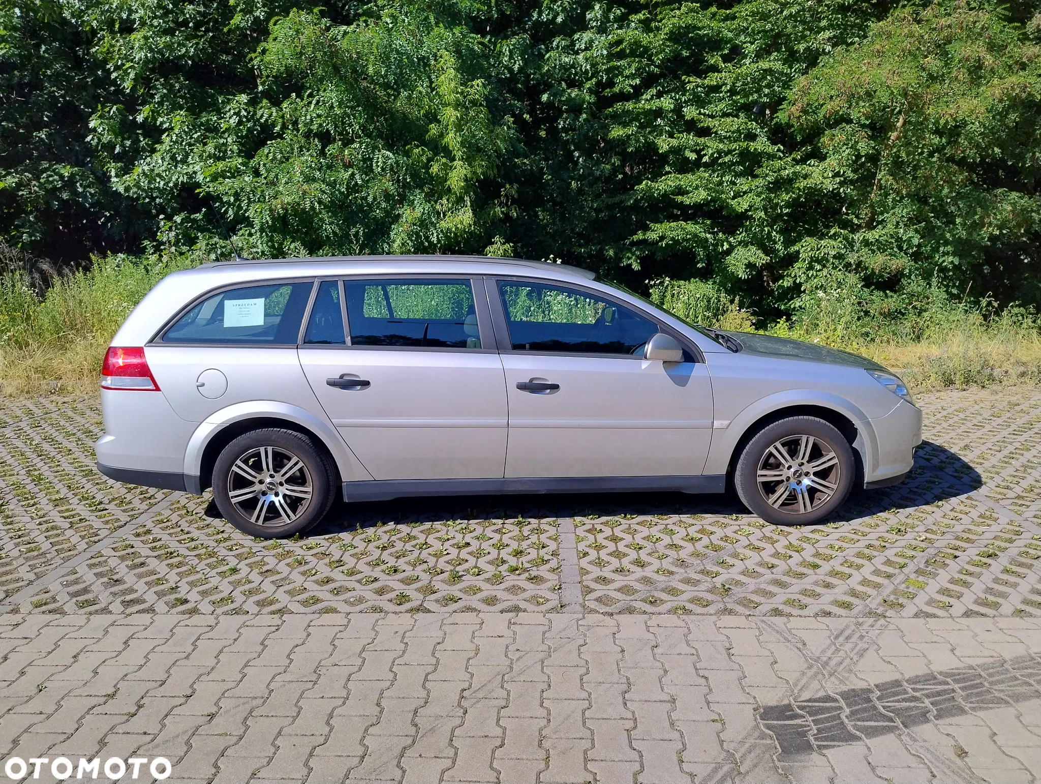 Opel Vectra 1.9 CDTI Essentia - 3
