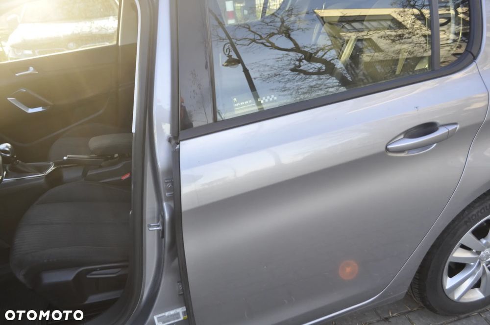 Peugeot 308 125 THP Allure - 9