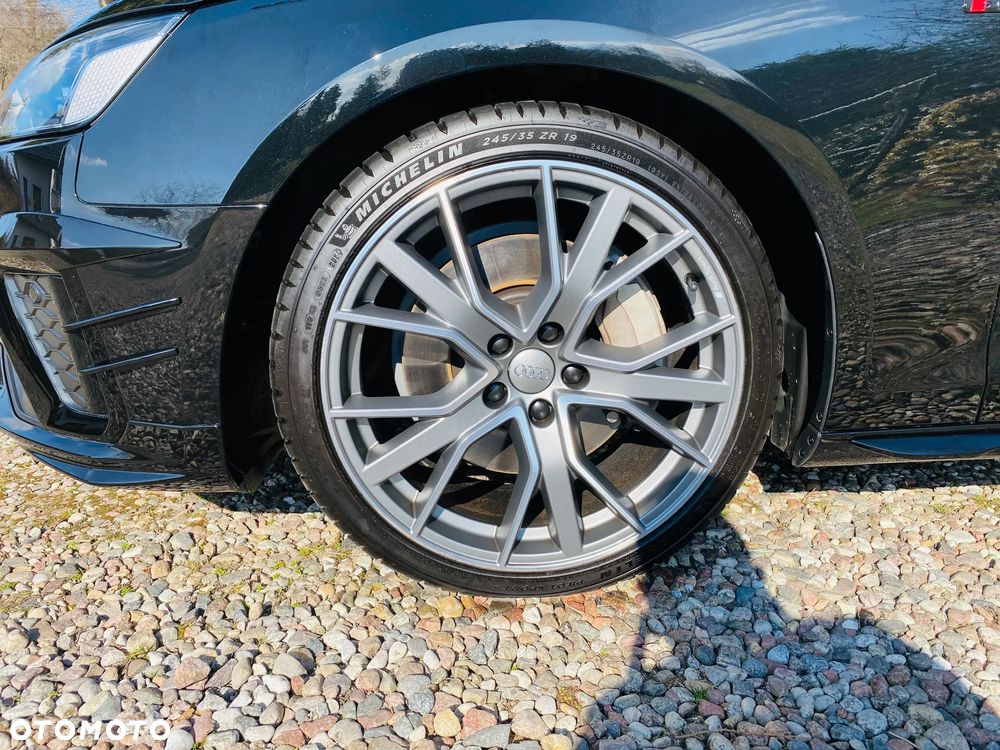 Audi A4 Limousine 45 TFSI mHEV Quattro Black Edition S tronic - 14