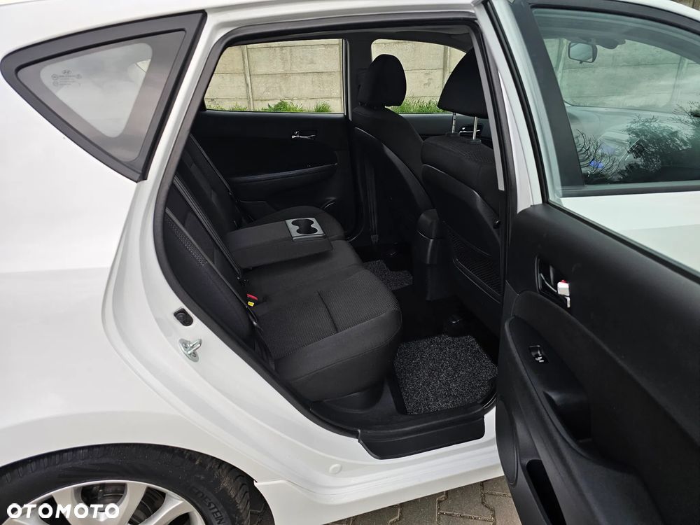 Hyundai i30 1.4 White Edition - 11