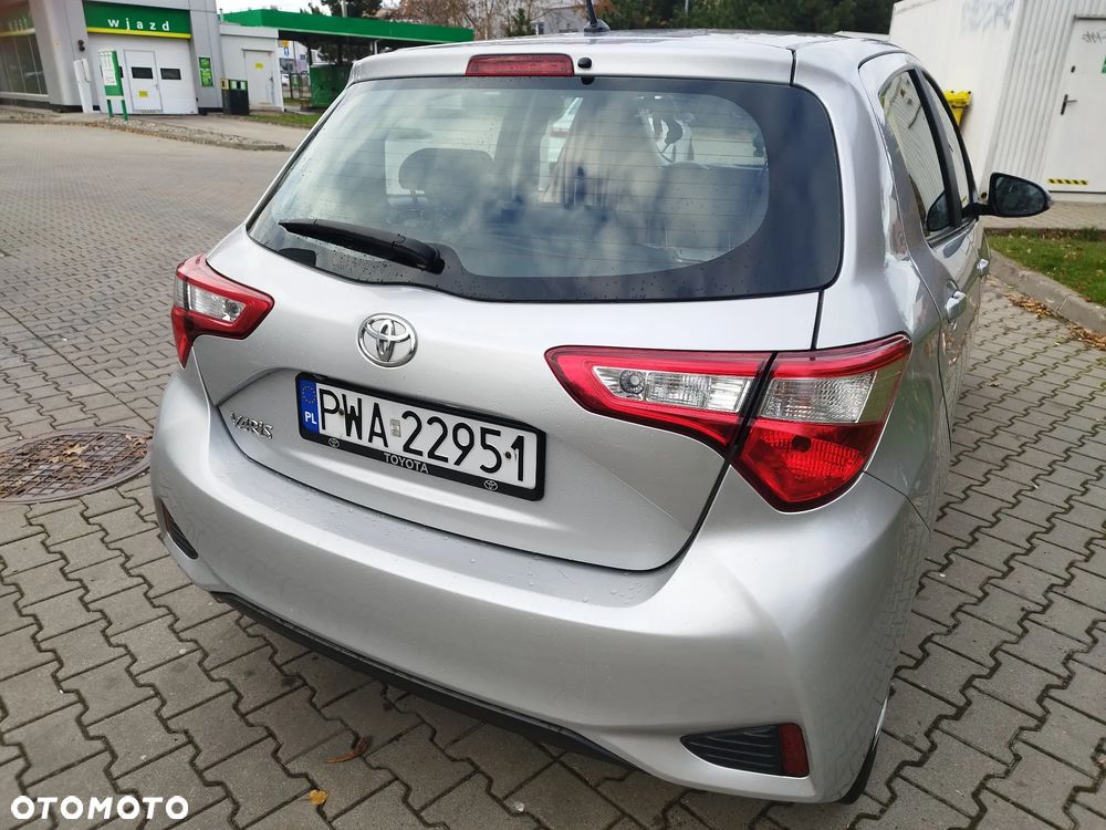 Toyota Yaris 1.5 Premium - 3