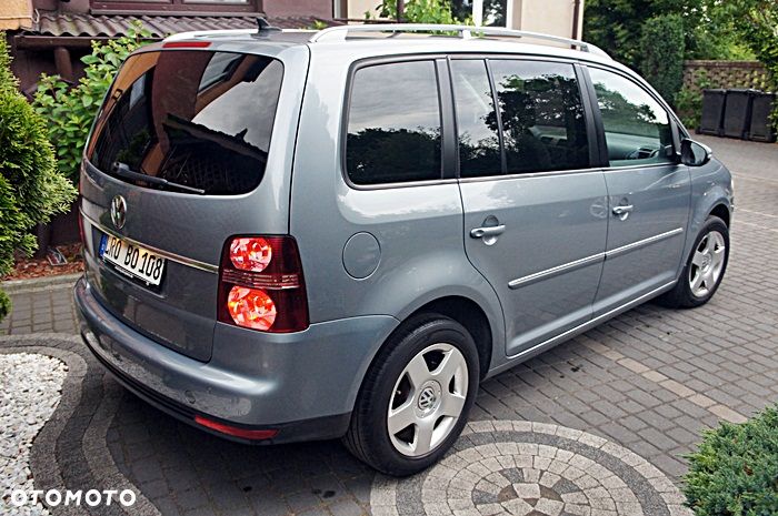 Volkswagen Touran 1.4 TSI DSG Highline - 12