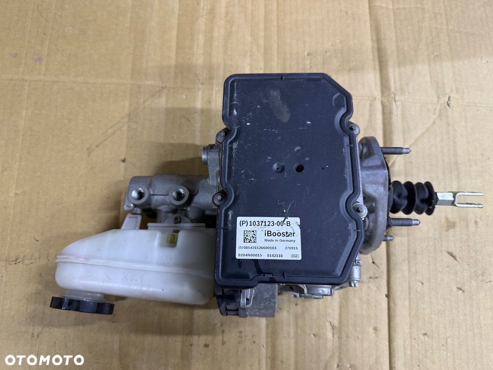 Pompa hamulcowa, serwo Tesla Model S P85D Nr. 1037123-00-B. - 1