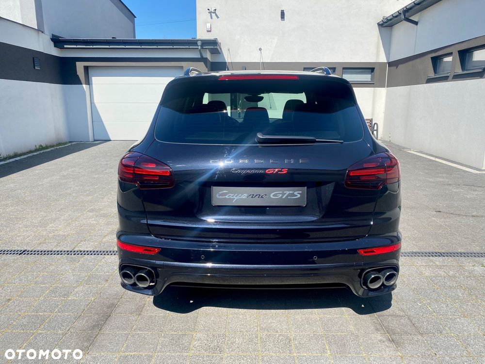Porsche Cayenne GTS - 10
