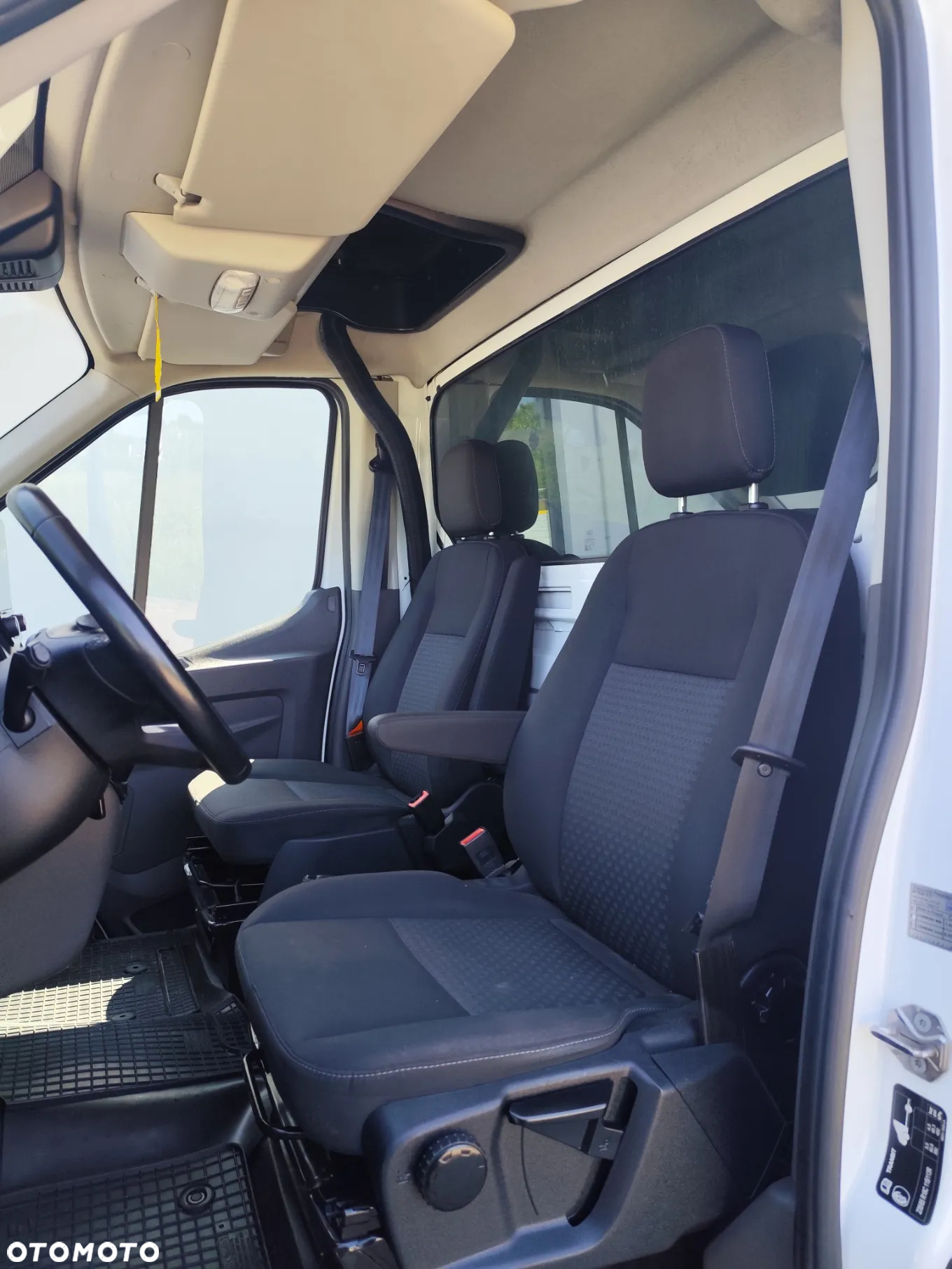 Ford Transit - 12