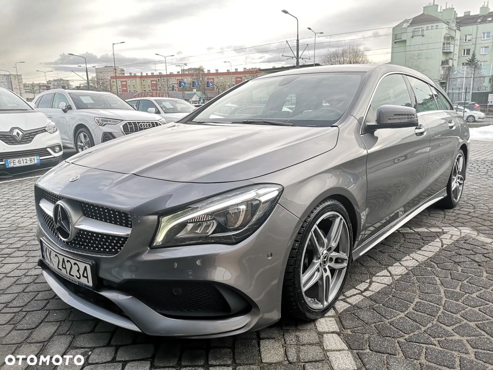 Mercedes-Benz CLA 180 7G-DCT AMG Line