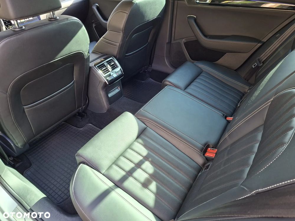 Skoda Superb 2.0 TDI 4x4 L&K DSG - 3